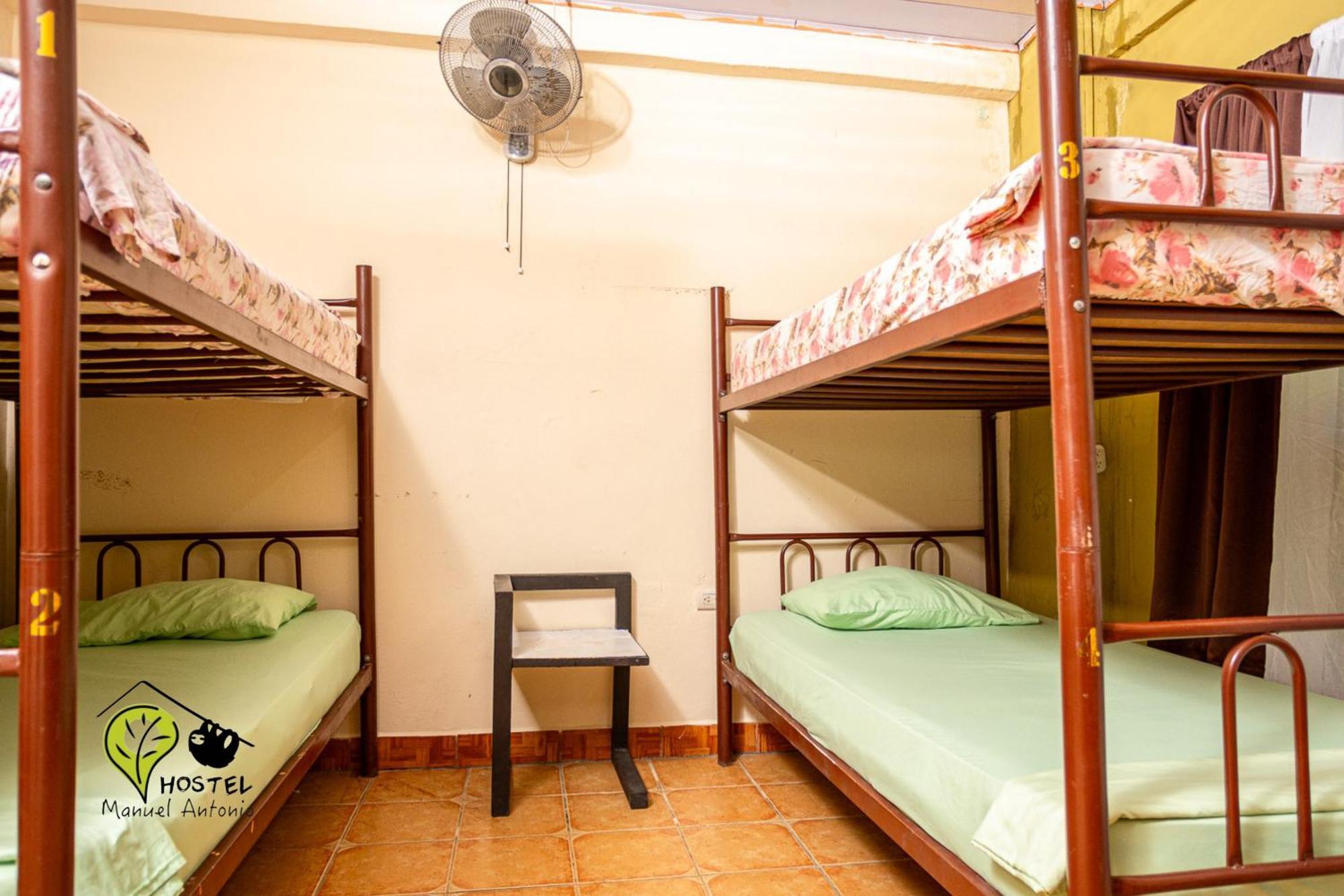 Manuel Antonio Hostel エクステリア 写真