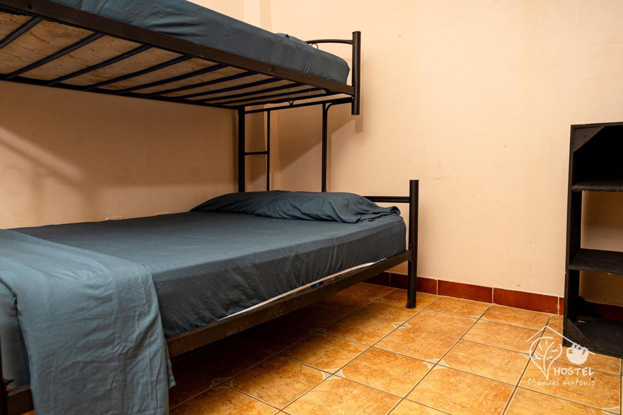 Manuel Antonio Hostel エクステリア 写真