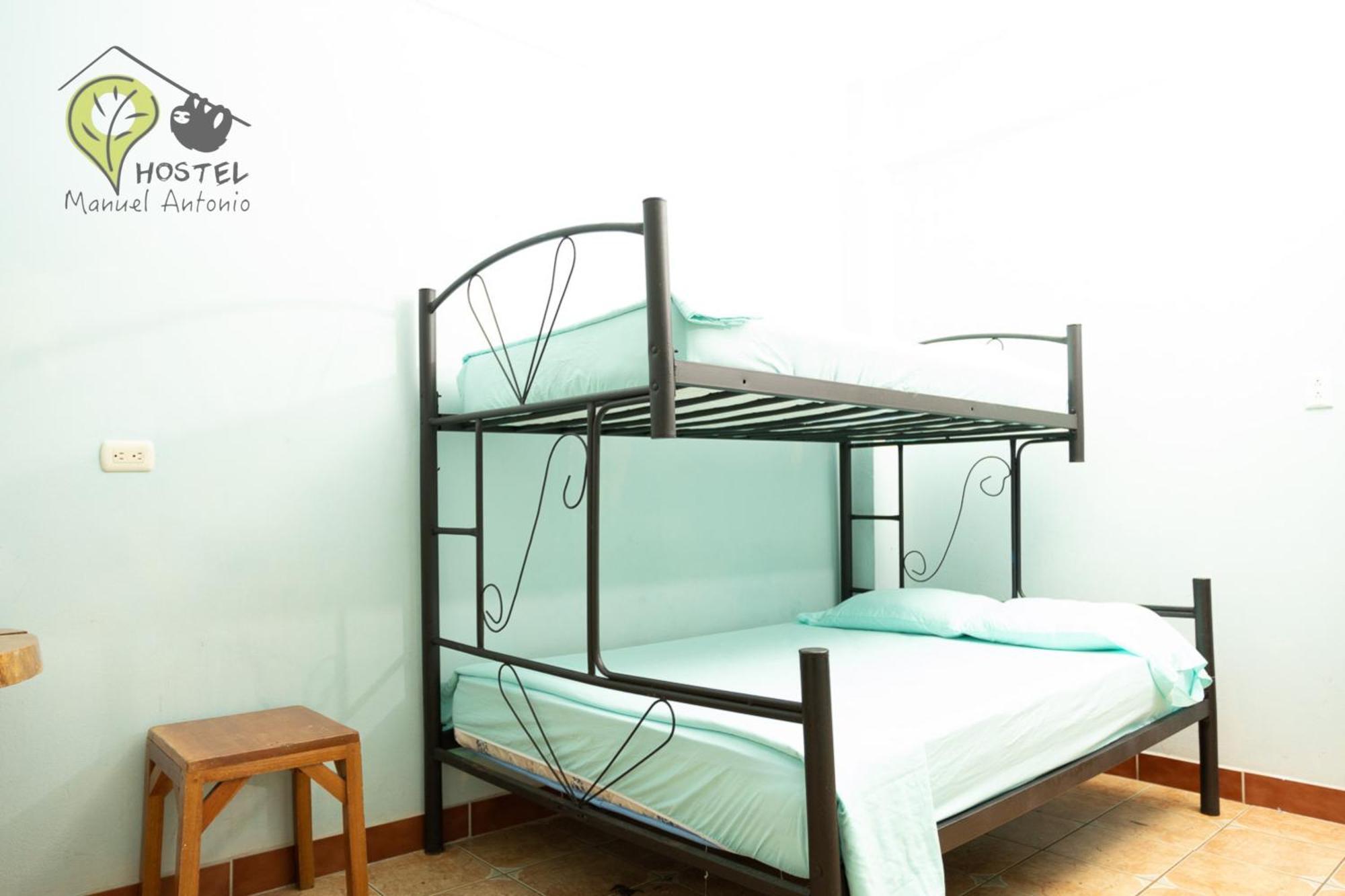 Manuel Antonio Hostel エクステリア 写真